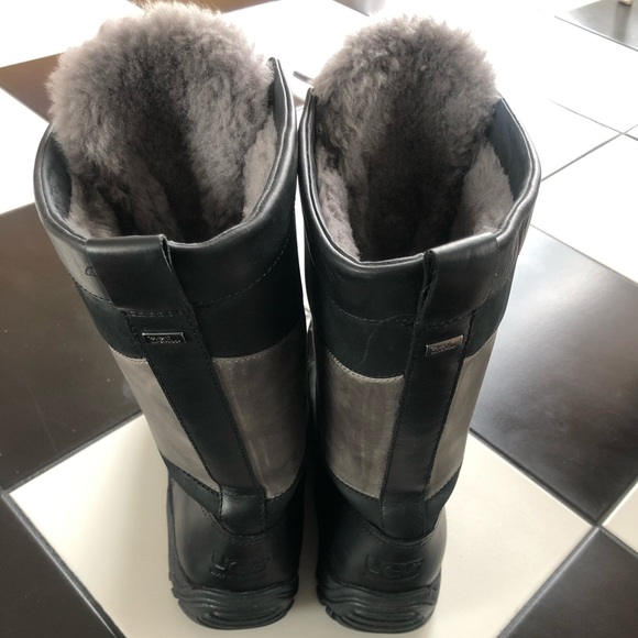 ::SOLD:: UGG Mixon Patchwork Snow Boots - Picture 3 of 8